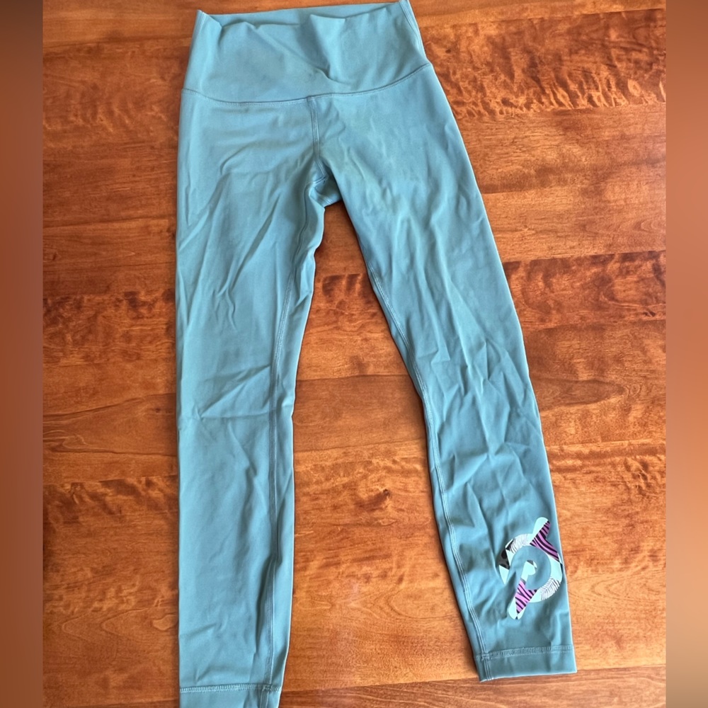 Lululemon Peloton Leggings- Size 6